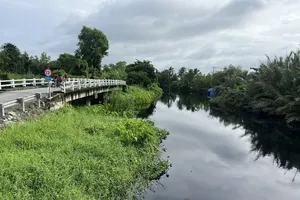The Ba Lon Canal Dredging, Environmental Improvement and Urban Upgrading Project is located in Binh Dong Ward and Binh Hung Commune (Photo: SGGP)