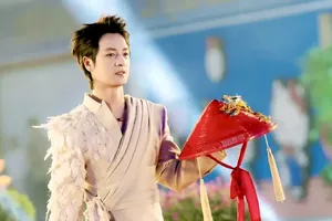 Singer Dang Khoi