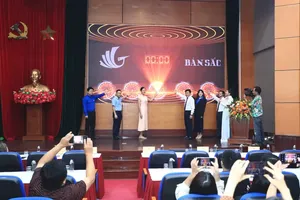 The Ministry of Culture, Sports and Tourism launches the "Ban Sac" (Identity) competition on September 15 in Hanoi. (Photo: SGGP)