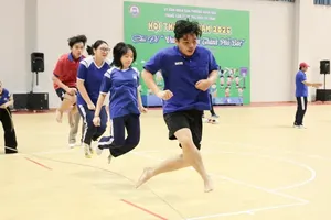 Xuan Hoa Ward Public Service Center organizes summer activities for students in 2026. (Photo: SGGP)