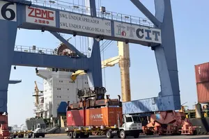 Cargo is loaded and unloaded at Tan Cang–Cai Mep International Terminal. (Photo: SGGP)
