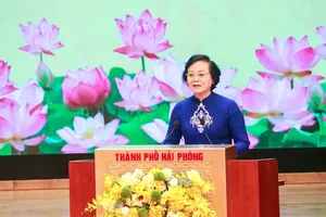 Deputy Prime Minister and Chairwoman of the National Committee for the Elderly Pham Thi Thanh Tra speaks at the event. (Photo: SGGP)