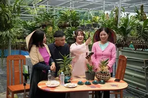 A livestream orchid sale held in Tân Hòa Village by the People’s Committee of Hung Dao Commune, Hanoi, on September 5. (Photo: Hung Dao Commune People’s Committee (Photo: SGGP)