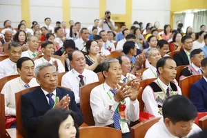 Outstanding Vietnamese Farmers of 2026 at a gathering on the morning of October 12 (Photo: SGGP)