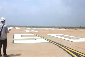 Long Thanh Airport tests runway and taxiway inspection procedures. (Photo: SGGP)