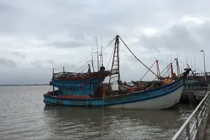 Fishing boats anchored at sea. (Photo: SGGP)