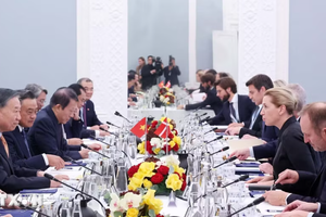 General Secretary of the Communist Party of Vietnam Central Committee and President To Lam (right) and Prime Minister of Denmark Mette Frederiksen (Photo: VNA)