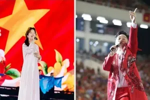 Singers Lam Bao Ngoc (L) and Tung Duong