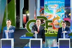 Mr. Nguyen Loc Ha, Standing Vice Chairman of the Ho Chi Minh City People’s Committee joins other delegates in the opening ceremony of the fourth Ho Chi Minh City Green Growth Products and Services Exhibition (GRECO 2026). (Photo: SGGP)