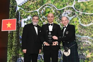 JW Marriott Cam Ranh Bay Resort & Spa đạt giải thưởng “Dự án nghỉ dưỡng quốc tế xuất sắc nhất” 