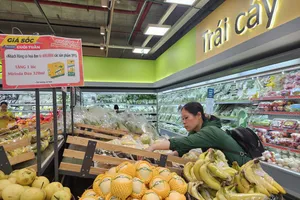 Giá hàng hóa thiết yếu được giữ ổn định tại các kênh siêu thị hiện đại