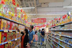 Giỏ quà tết hàng nhãn riêng Co.op được nhiều khách hàng tin chọn