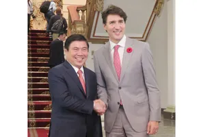 Chủ tịch UBND TPHCM Nguyễn Thành Phong tiếp Thủ tướng Canada  Justin Trudeau. Ảnh: THỤY VŨ