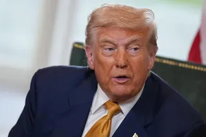 Tổng thống Mỹ Donald Trump tăng thuế quan của Canada từ 25% lên 35%