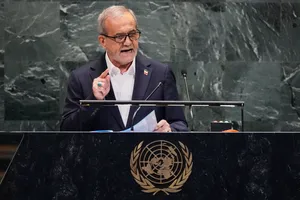 Iran và Mỹ phát tín hiệu hạ nhiệt căng thẳng hạt nhân