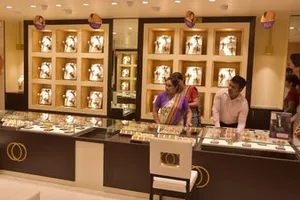 Giá vàng, bạc, bạch kim thế giới tiếp tục lập đỉnh 