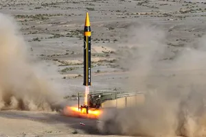 Iran triển khai tên lửa tầm xa trước thềm đàm phán với Mỹ 