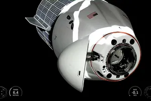 Tàu vũ trụ Dragon của SpaceX kết nối thành công với ISS