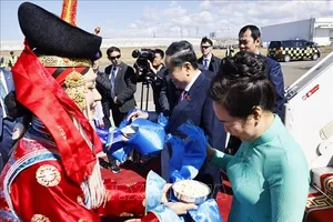 Chủ tịch Quốc hội Trần Thanh Mẫn và Phu nhân bắt đầu thăm chính thức Mông Cổ