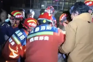 Trung Quốc khẩn trương cứu hộ sau trận động đất lớn tại Tây Tạng
