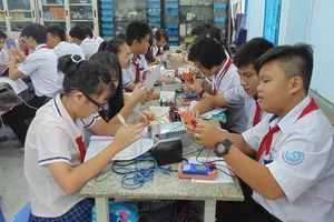 TPHCM: Áp dụng mức thu học phí mới đối với bậc học nhà trẻ và THCS 