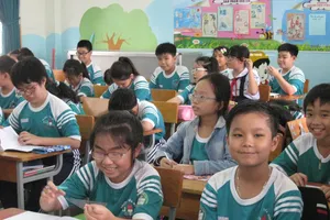 Học sinh TPHCM chính thức nghỉ học đến hết ngày 3-5 (ảnh chụp trước ngày 1-4)