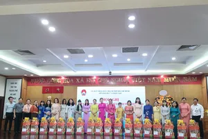 TPHCM: Trao quà tết cho 37 trường chuyên biệt, trung tâm hỗ trợ phát triển giáo dục hòa nhập