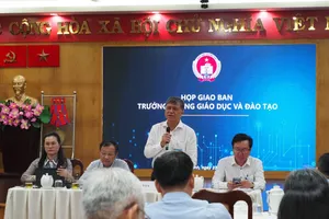 Trường học gặp khó trả lương giáo viên khi thực hiện tinh giản biên chế