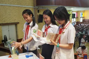 TPHCM: Học sinh nghe kể chuyện về thành phố qua nhiều hoạt động sáng tạo