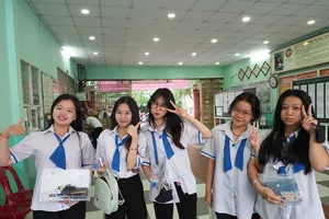 Học sinh tham gia kỳ thi tuyển sinh lớp 10 công lập năm học 2025-2026