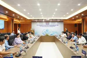 Tọa đàm do Báo Tuổi Trẻ phối hợp với Trường Đại học Bách khoa (Đại học quốc gia TPHCM) tổ chức