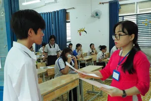 Thí sinh tham gia thi tốt nghiệp THPT năm 2025 tại TPHCM