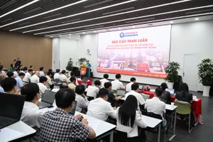 Hội thảo “Ứng dụng trí tuệ nhân tạo trong giáo dục: Từ nhận thức đến hành động” do Bộ GD-ĐT tổ chức sáng 18-9