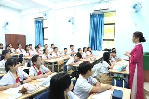 Học sinh Trường TH-THCS-THPT Lê Thị Riêng (phường Thới An) trong giờ học vào ngày 2-10