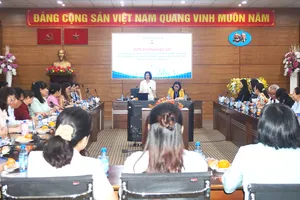 Đoàn công tác của Bộ GD-ĐT làm việc với Sở GD-ĐT TPHCM về xây dựng mô hình, kế hoạch bồi dưỡng, đào tạo giáo viên đáp ứng nhu cầu triển khai tiếng Anh như ngôn ngữ thứ hai ở mầm non.
