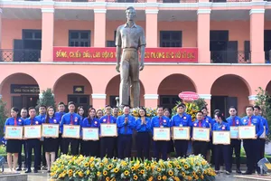 Các gương được trao giải thưởng Nguyễn Văn Trỗi lần thứ 14 sáng 15-10