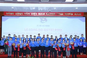 Ban chấp hành Thành đoàn TPHCM ra mắt tại hội nghị