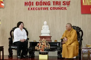 Lãnh đạo TPHCM chúc mừng Đại lễ Phật đản tại Văn phòng 2 Trung ương Giáo hội Phật giáo Việt Nam