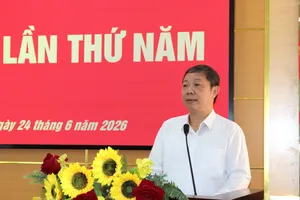Đồng chí Dương Anh Đức - Trưởng Ban Tuyên giáo và Dân vận Thành ủy TPHCM phát biểu tại hội nghị