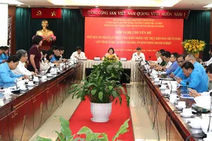 Quang cảnh hội nghị, sáng 24-7