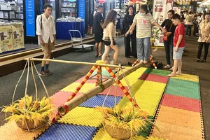 Đường sách TPHCM: Đánh thức tiềm năng về đêm