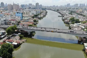 Cuộc sống mới của người dân từng sống trên, ven kênh rạch