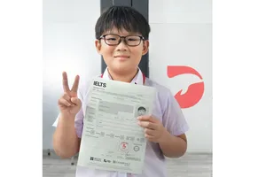 Em Trần Đình Hoàng Phúc (lớp 5) đạt 8.0 IELTS nhờ làm quen tiếng Anh từ 3 tuổi