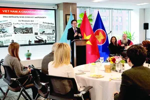 Thông tin tới báo chí quốc tế về Đại hội XIV của Đảng