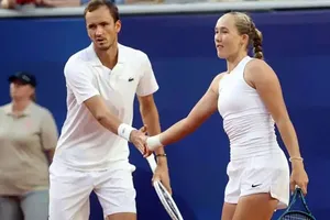 Chủ tịch FIFA nỗ lực “giải cứu” bóng đá Nga