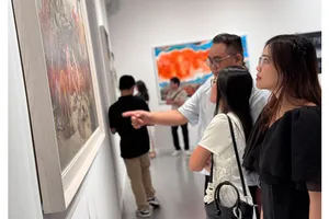 Áp lực “rực rỡ” đè nặng người trẻ