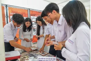 Chơi cờ - học lịch sử