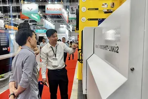 Tái cấu trúc các Khu chế xuất - Khu công nghiệp ở TPHCM: Nâng cao năng lực cạnh tranh chuỗi cung ứng
