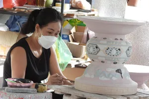 Hương đất, hồn người trong gốm Lái Thiêu