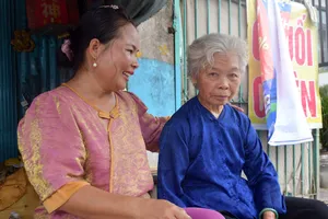 Gần 60 năm giữ trọn ước hẹn ngày đoàn tụ
